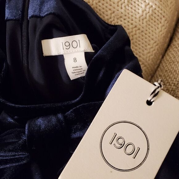 1901 Velvet Trim Halter Jumpsuit sz 8 in Navy - Picture 12 of 13